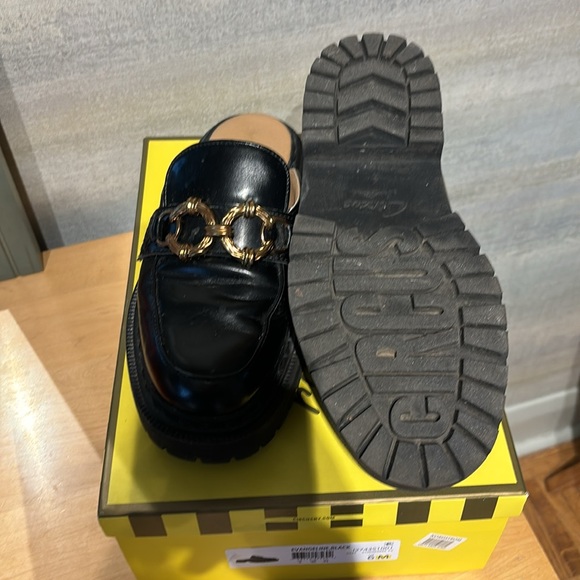 Circus black Mules with lug sole Size 6M - Picture 3 of 4